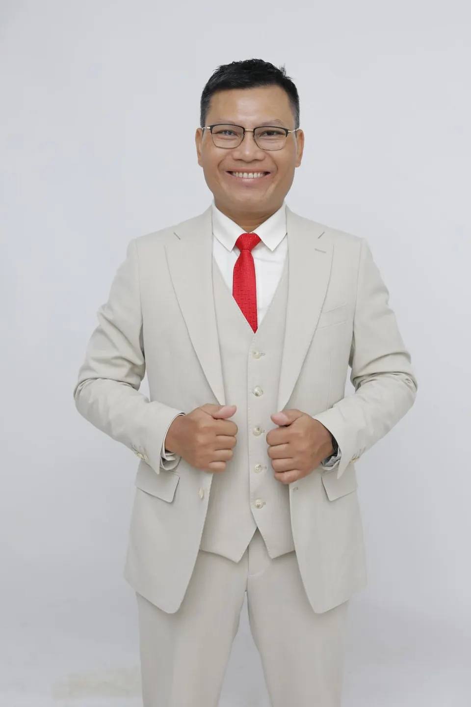 Thầy thuốc Lê Minh Tuấn